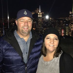 Meet your Posher, Lora